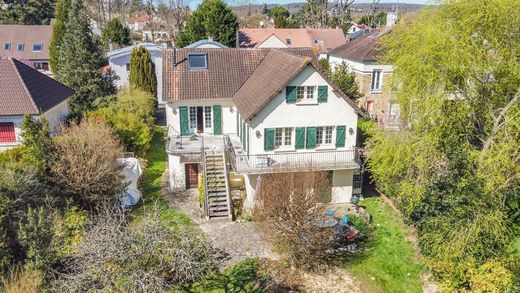 Luxury home in Igny, Essonne