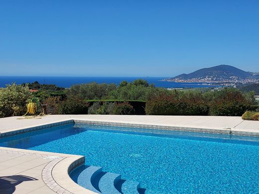 Villa à Bastelicaccia, Corse-du-Sud
