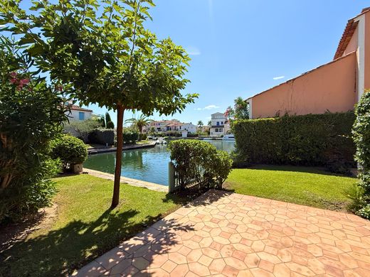 Casa de luxo - Port Grimaud, Var