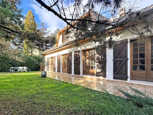 Casa de luxo - Saint-Genis-Laval, Ródano
