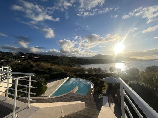 Luxury home in Corbara, Upper Corsica