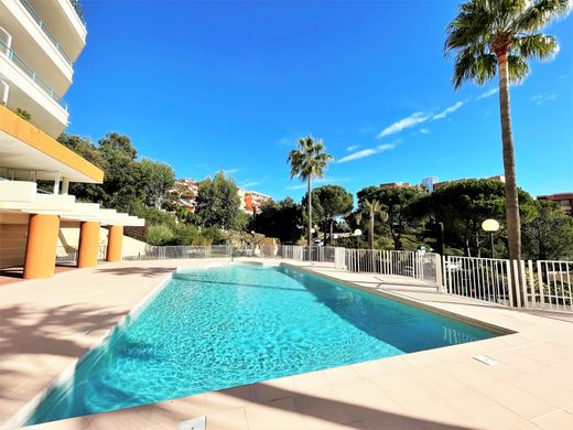 Apartament w Mandelieu-la-Napoule, Alpes-Maritimes