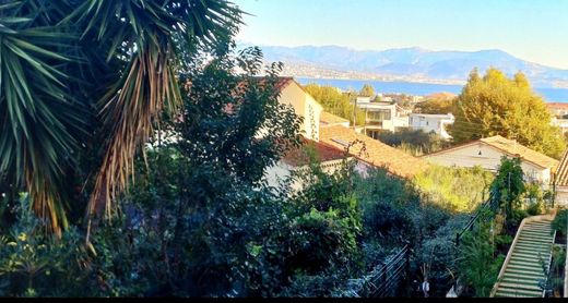 Apartment / Etagenwohnung in Antibes, Alpes-Maritimes