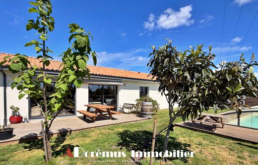 Casa de lujo en Camblanes, Gironda