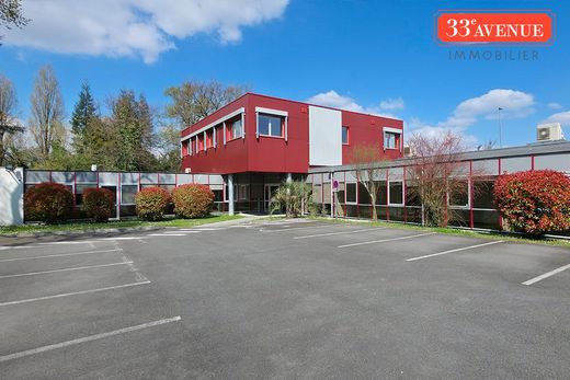 Office in Villenave-d'Ornon, Gironde