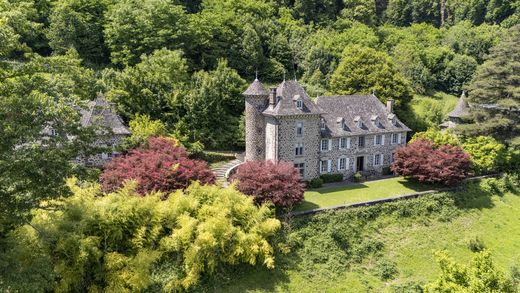 Casa di lusso a Vic-sur-Cère, Cantal