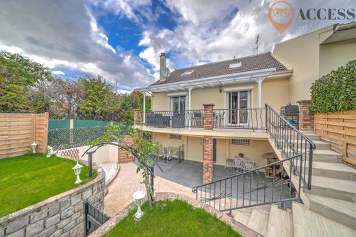 Luxury home in Montigny-lès-Cormeilles, Val d'Oise