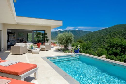 Villa in La Londe-les-Maures, Var