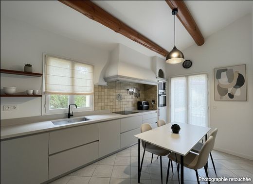 Luxe woning in Septèmes-les-Vallons, Bouches-du-Rhône