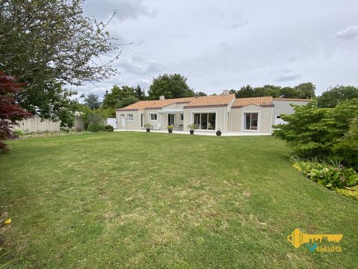 Luxus-Haus in Basse-Goulaine, Loire-Atlantique