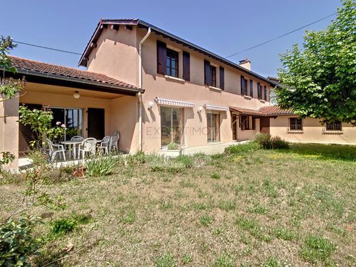 Rural or Farmhouse in Reyrieux, Ain