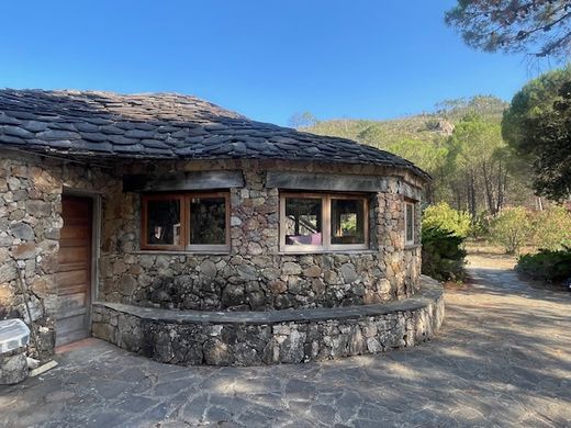 호화 저택 / Sari-Solenzara, South Corsica