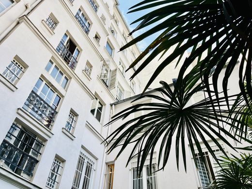 Loft in Montorgueil, Sentier, Vivienne-Gaillon, Paris