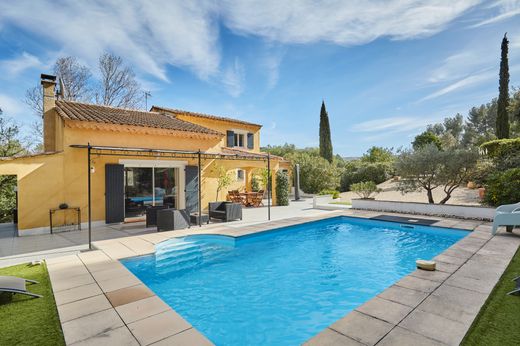 Luxury home in Velaux, Bouches-du-Rhône