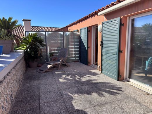 Appartamento a Six-Fours-les-Plages, Var