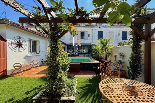 Luxury home in La Rochelle, Charente-Maritime