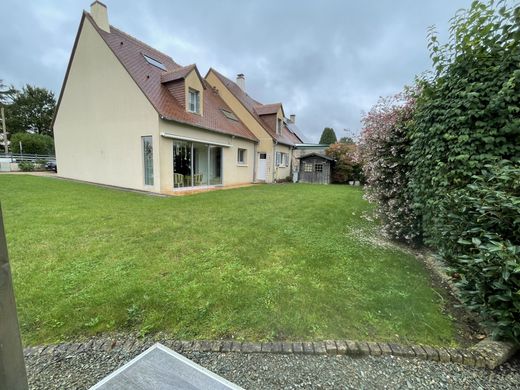 Πολυτελή κατοικία σε Coulaines, Sarthe