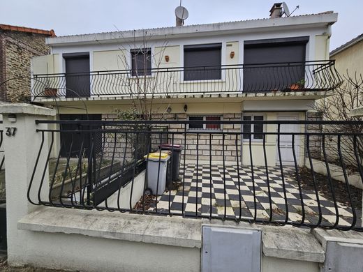 Casa di lusso a Bobigny, Seine-Saint-Denis