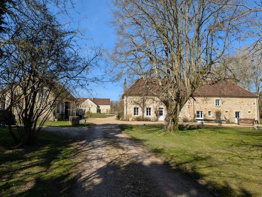 Luxe woning in Saint-Mard-de-Réno, Orne