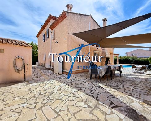 Saint-Cyr-sur-Mer, Varのヴィラ