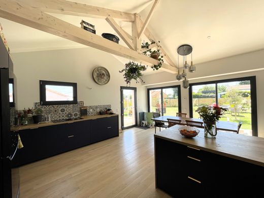 Luxury home in La Plaine-sur-Mer, Loire-Atlantique