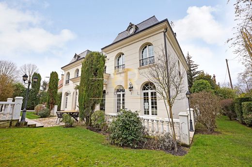 Luxe woning in Chennevières-sur-Marne, Val-de-Marne