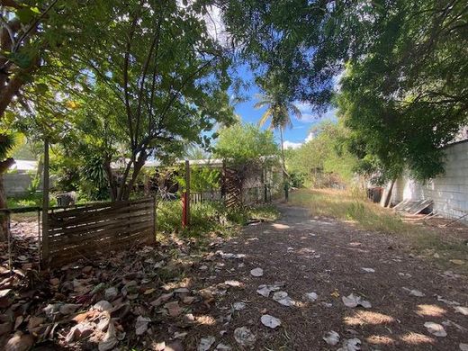 Land in Saint-Gilles les Bains, Réunion