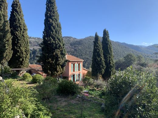 Villa en Le Broc, Alpes Marítimos