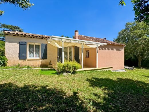 Luxury home in Éguilles, Bouches-du-Rhône