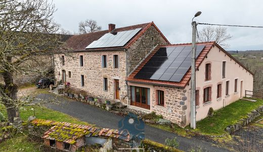 Lüks ev Charensat, Puy-de-Dôme