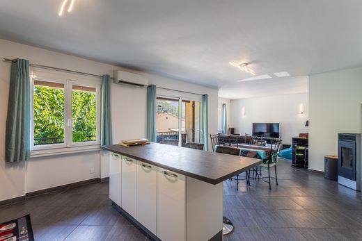 Элитный дом, Solliès-Toucas, Var