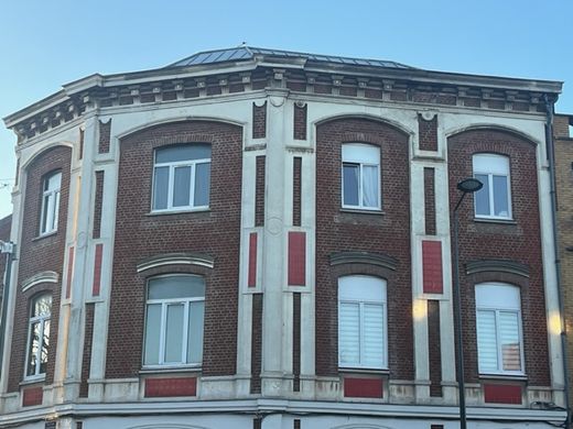 Maison de luxe à Roubaix, Nord