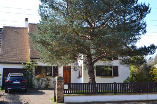 Saint-Rémy-lès-Chevreuse, Yvelinesの高級住宅