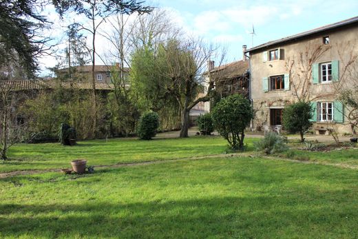 Casa di lusso a Civrieux-d'Azergues, Rhône