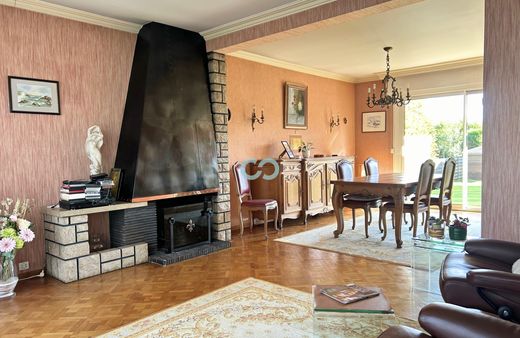 Luksusowy dom w Croix, North