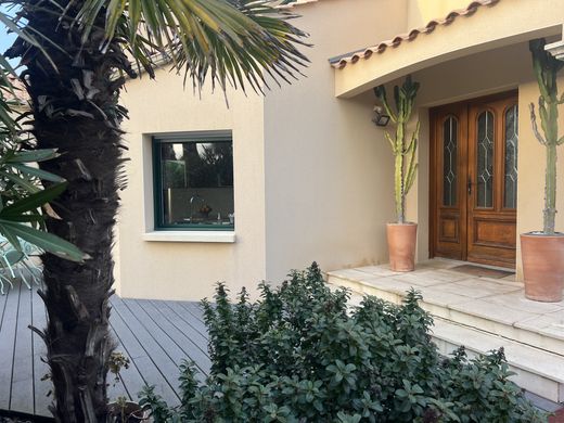 Luxus-Haus in Les Sables-d'Olonne, Vendée