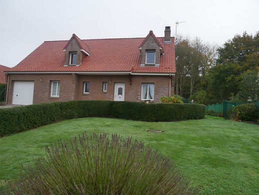 豪宅  Saint-Aubin-Rivière, Somme