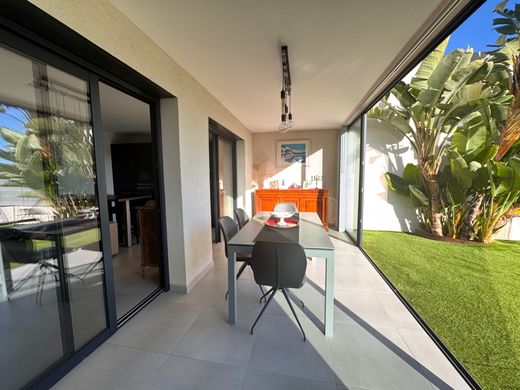 Apartment in Sanary-sur-Mer, Var