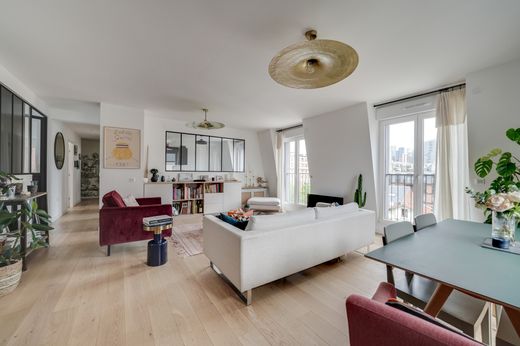 ‏דירה ב  Puteaux, Hauts-de-Seine