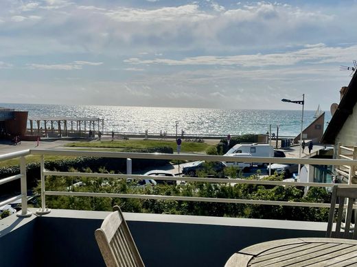 Luxury home in Capbreton, Landes