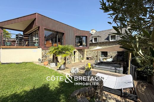 Luxury home in Binic, Côtes-d'Armor