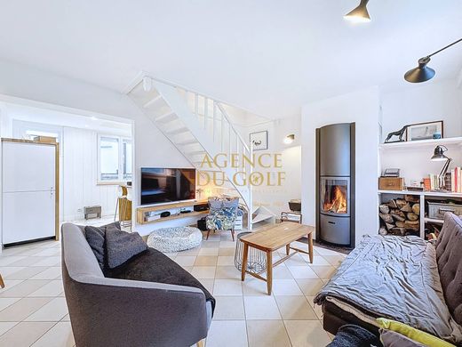 豪宅  Cucq, Pas-de-Calais