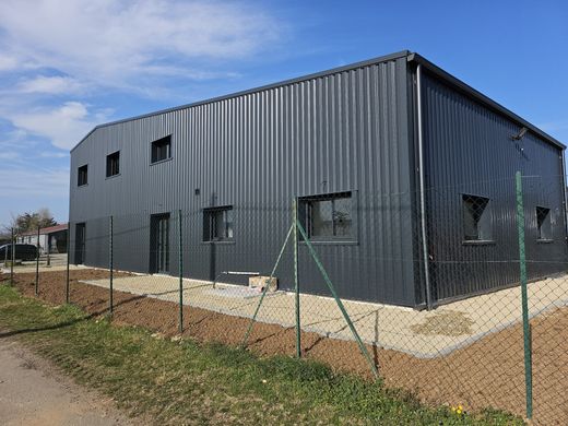 Office in Anneyron, Drôme