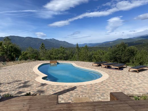 빌라 / Ceret, Pyrénées-Orientales