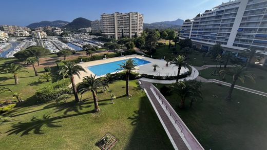 Apartament w Mandelieu-la-Napoule, Alpes-Maritimes