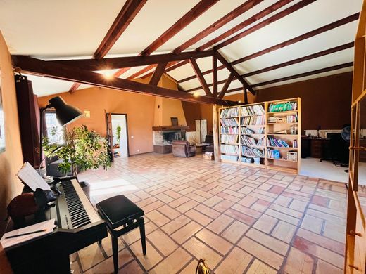 Luxury home in Eaunes, Upper Garonne