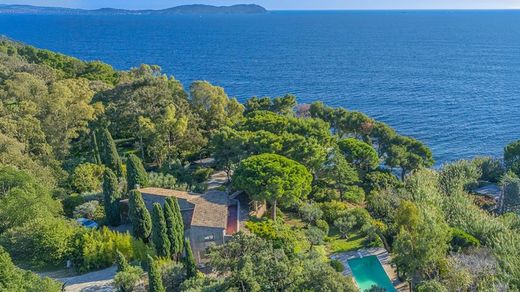 Casa di lusso a Carqueiranne, Var