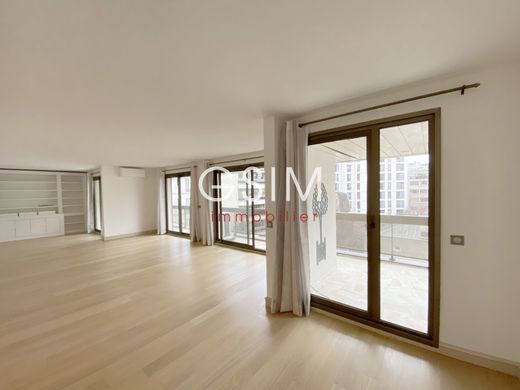 Apartment in La Muette, Auteuil, Porte Dauphine, Paris