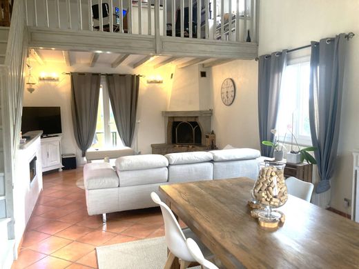 ‏בתי יוקרה ב  Saint-Bauzille-de-Putois, Hérault