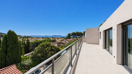 Apartamento - Carqueiranne, Var